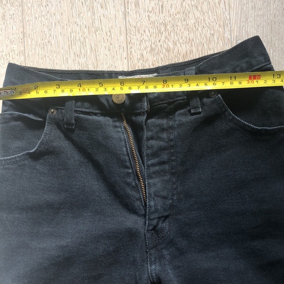 Vintage guess mom jeans redone from 90’s - Picture 5 of 6